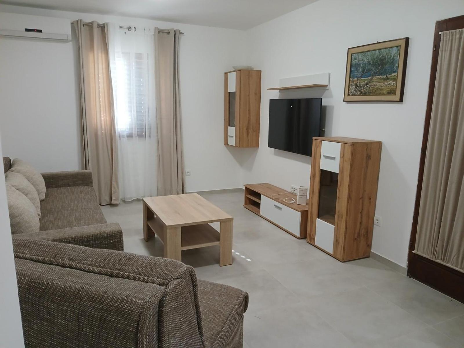 Apartments Njivice Bajcic Екстериор снимка