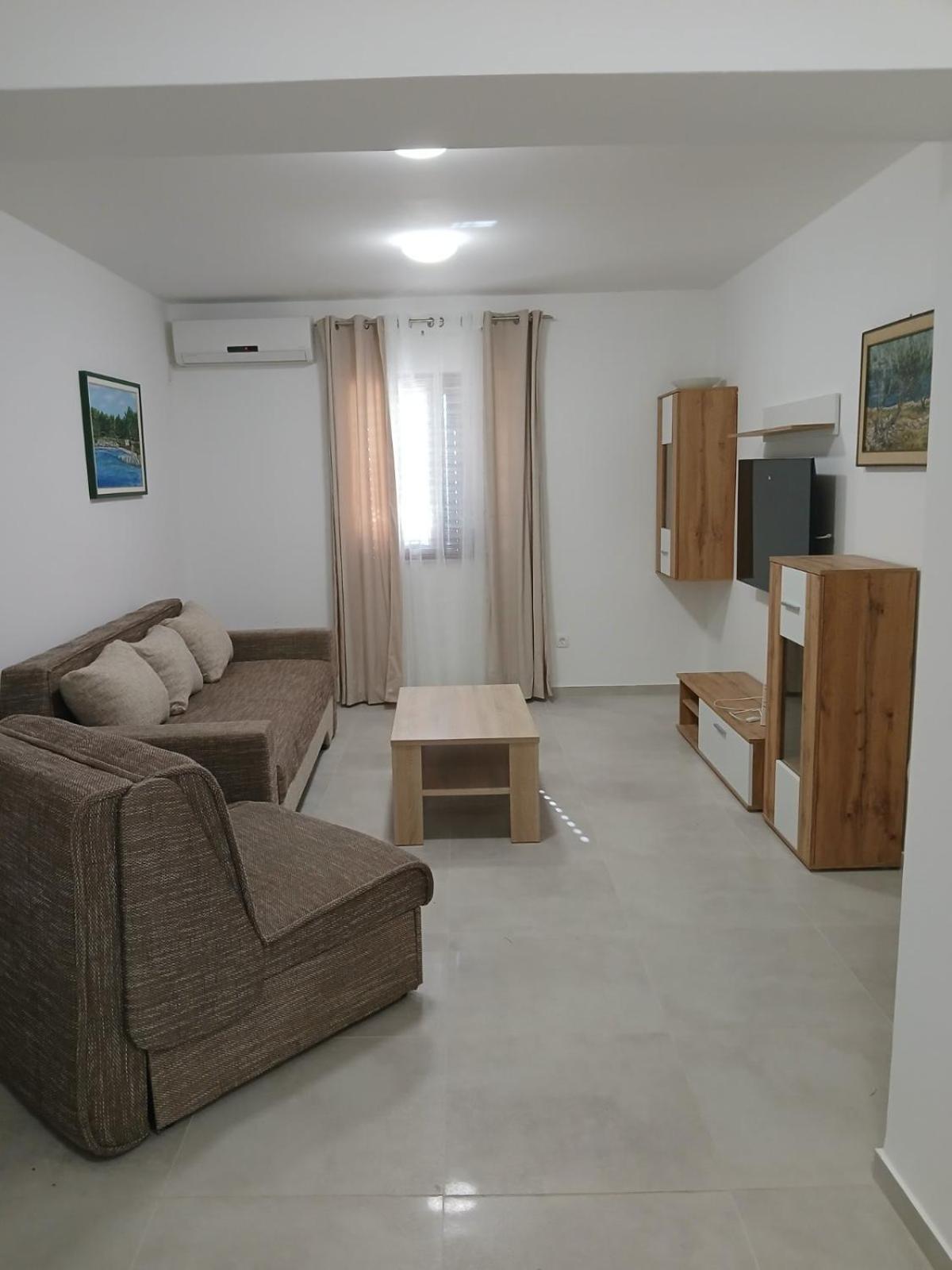 Apartments Njivice Bajcic Екстериор снимка